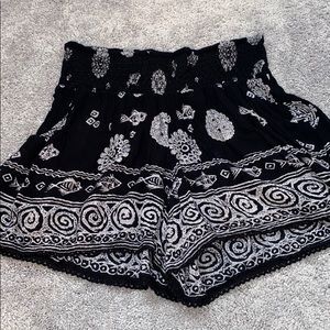 Flowy Highwaisted Shorts